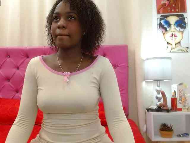 Cassandra-Hunt webcam