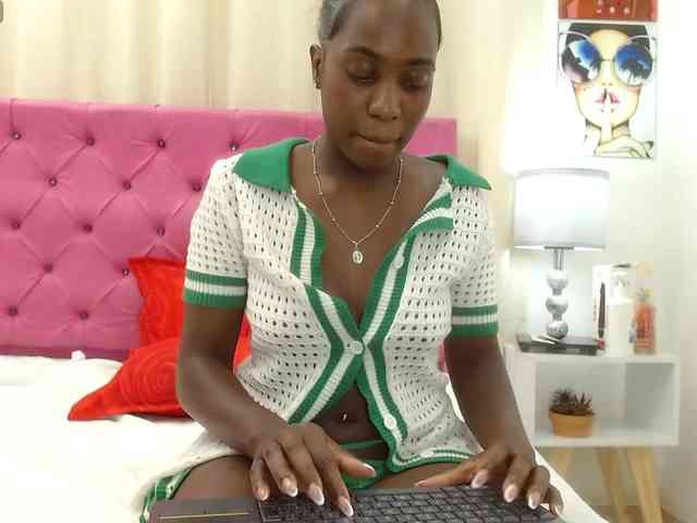 Cassandra-Hunt webcam