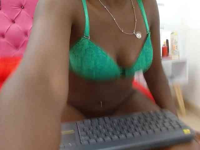 Cassandra-Hunt webcam