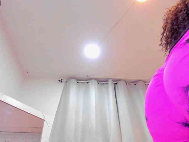 Cassandra-Hunt webcam