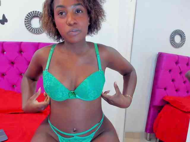 Cassandra-Hunt webcam
