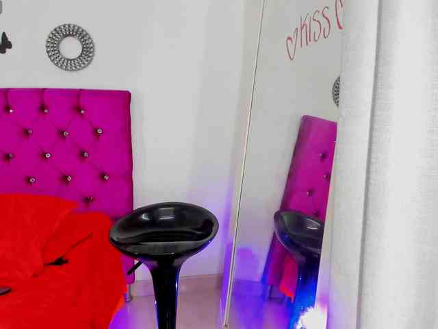 Cassandra-Hunt Sex Cam Show