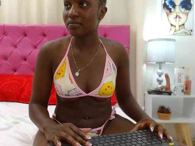 Cassandra-Hunt webcam