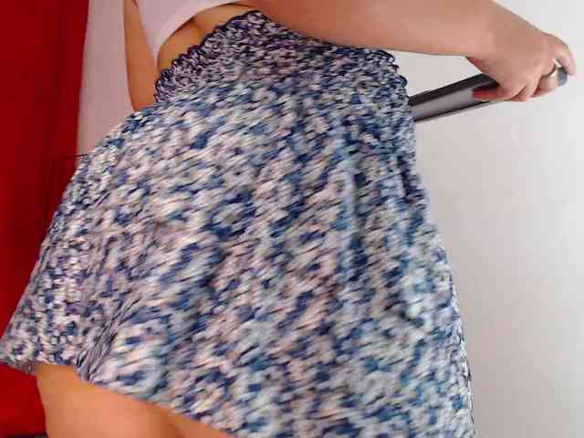 Nicki-latina webcam
