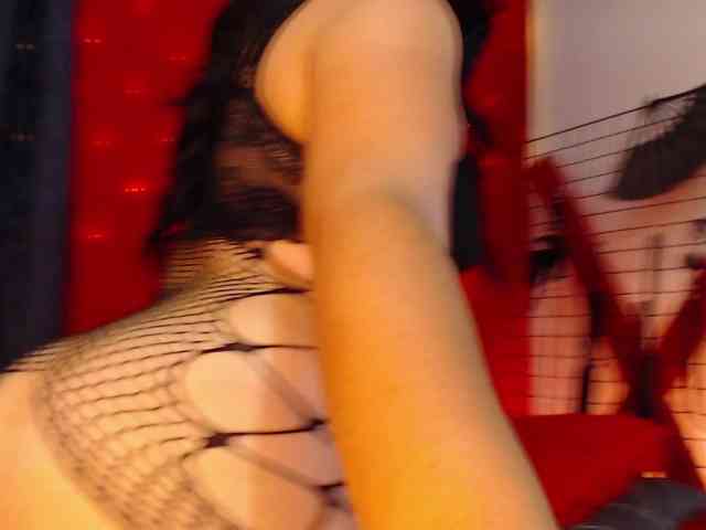 Nicki-latina webcam