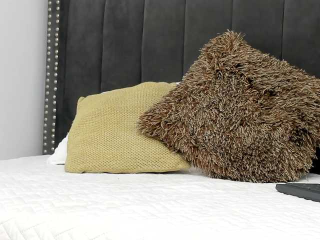 Anikka-Albrite-'s BongaCams show and profile