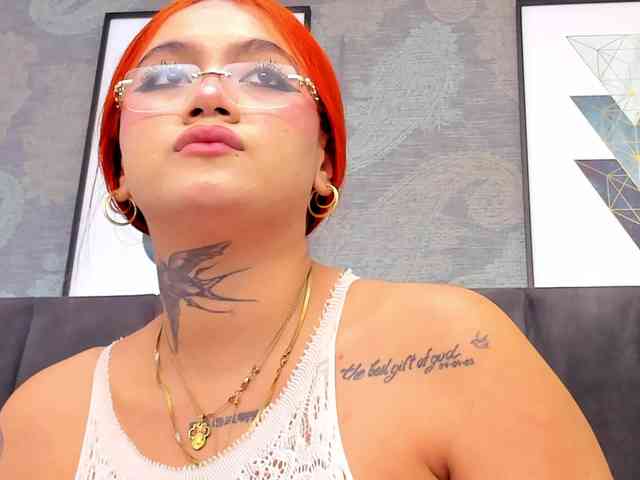 Anikka-Albrite- webcam