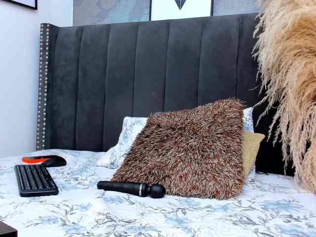 Anikka-Albrite-