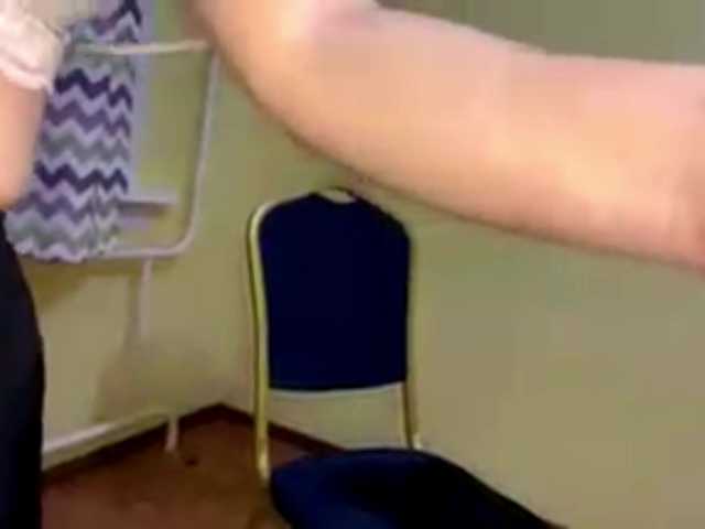 SidneyS's BongaCams show and profile