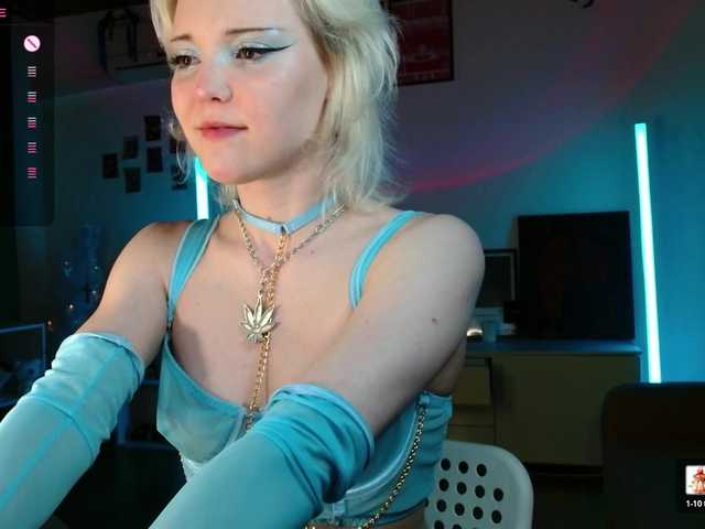 EvianLui live cam on BongaCams