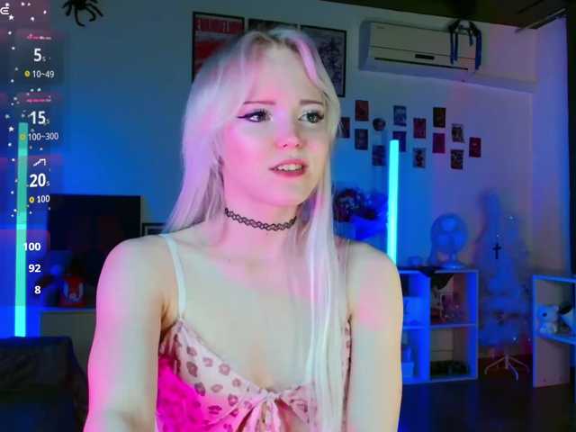 EvianLui live cam on BongaCams