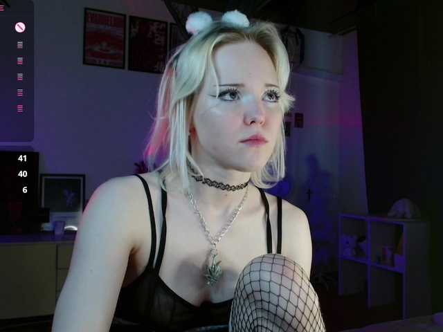 EvianLui live cam on BongaCams