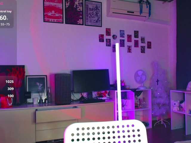 EvianLui live cam on BongaCams