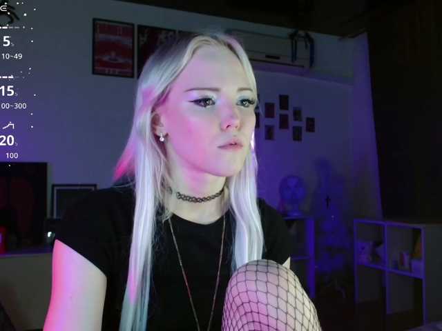 EvianLui live cam on BongaCams