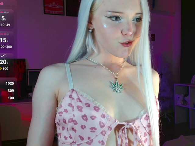 EvianLui live cam on BongaCams