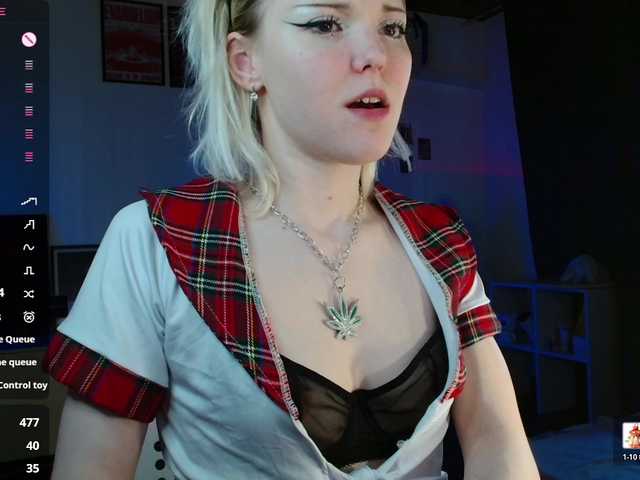 EvianLui live cam on BongaCams