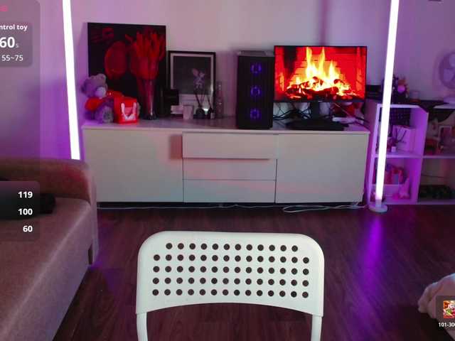 EvianLui live cam on BongaCams