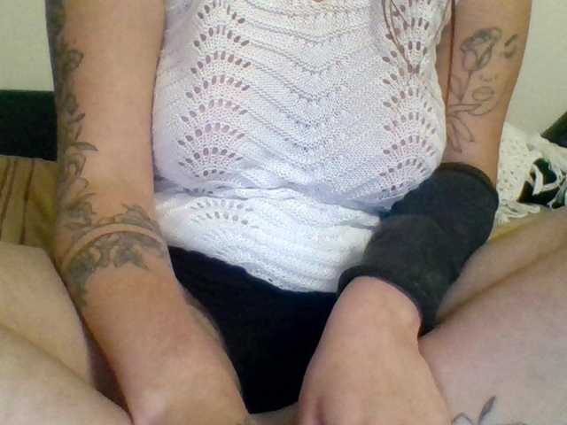 julia2507's BongaCams show and profile