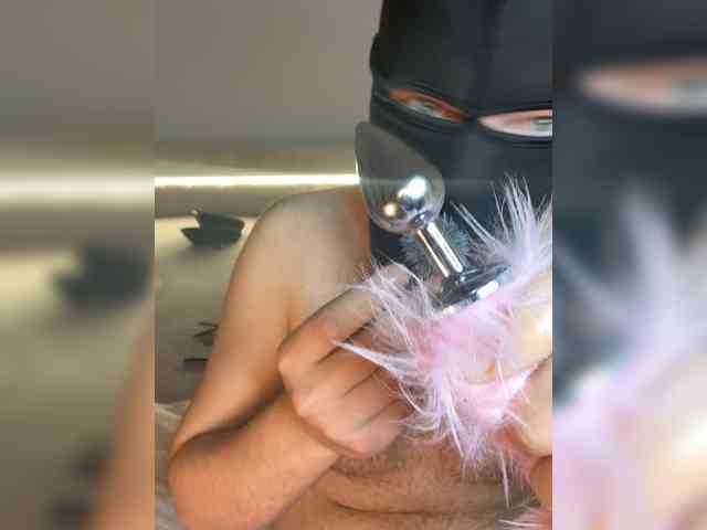 MaskedBabesVIP webcam