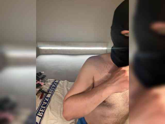 Model: MaskedBabesVIP