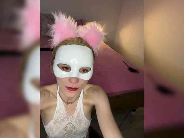 MaskedBabesVIP webcam
