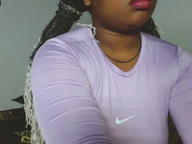 Angelamontes live cam on BongaCams