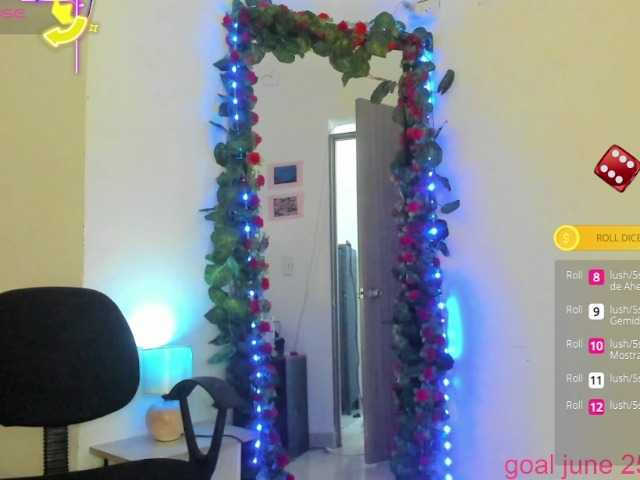 zoe-1m live cam on BongaCams