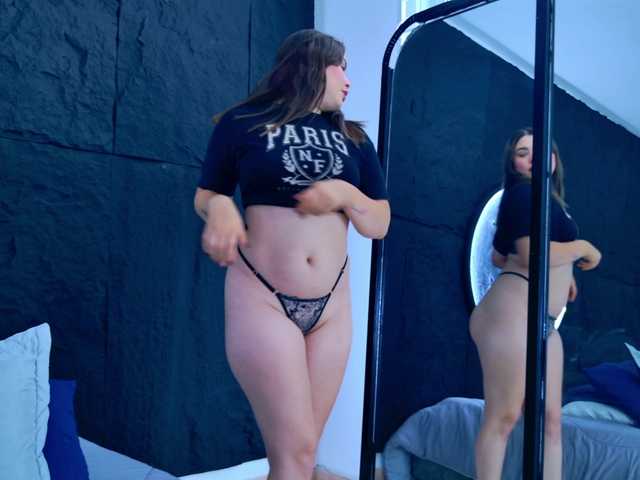 AliceCastillo's BongaCams show and profile