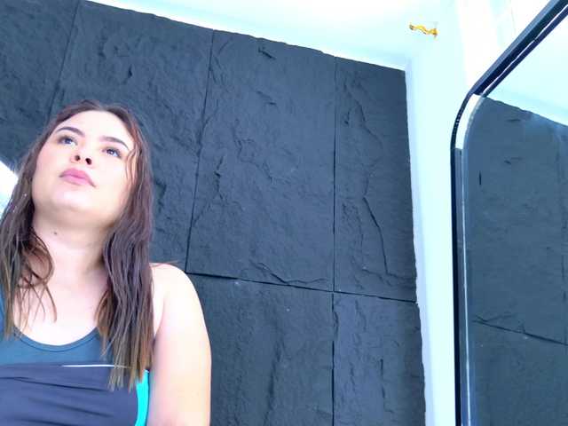 AliceCastillo's BongaCams show and profile