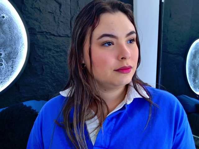 AliceCastillo's BongaCams show and profile