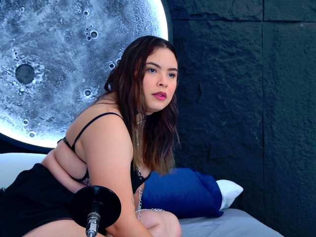 AliceCastillo's BongaCams show and profile