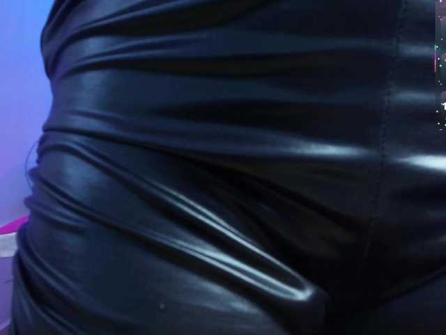 Lila-monroe live cam on BongaCams
