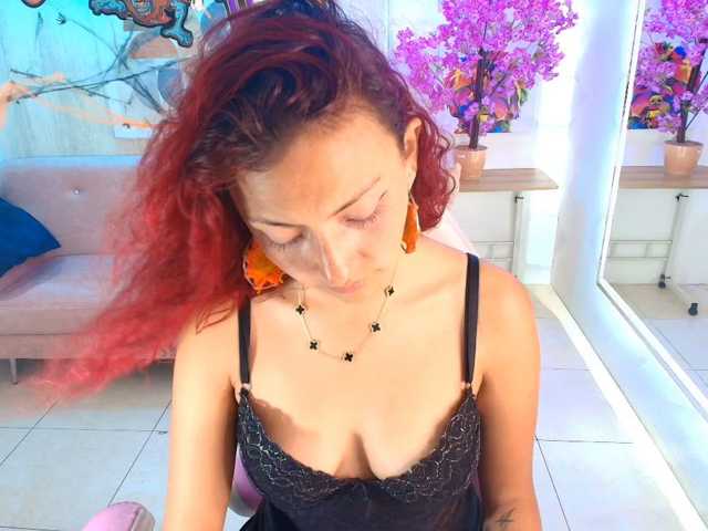 Lila-monroe live cam on BongaCams