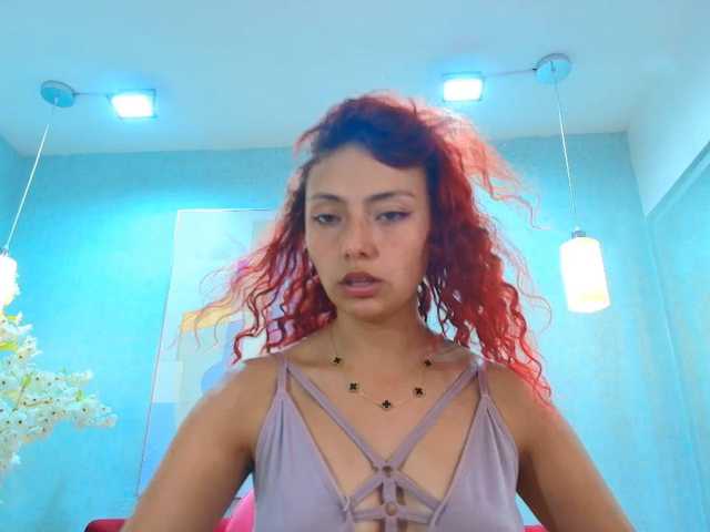 Lila-monroe live cam preview