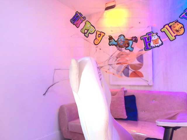 Lila-monroe live cam on BongaCams