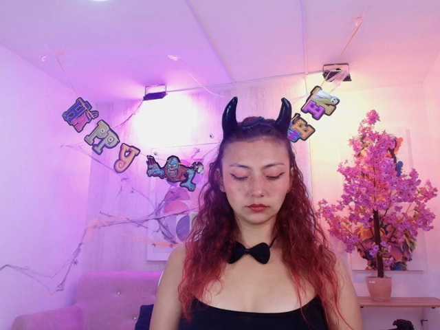 Lila-monroe live cam on BongaCams