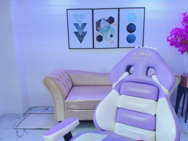 Lila-monroe live webcam show