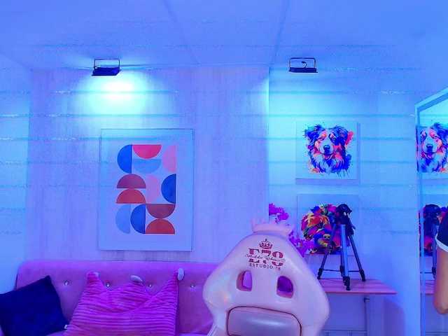 Lila-monroe live cam on BongaCams