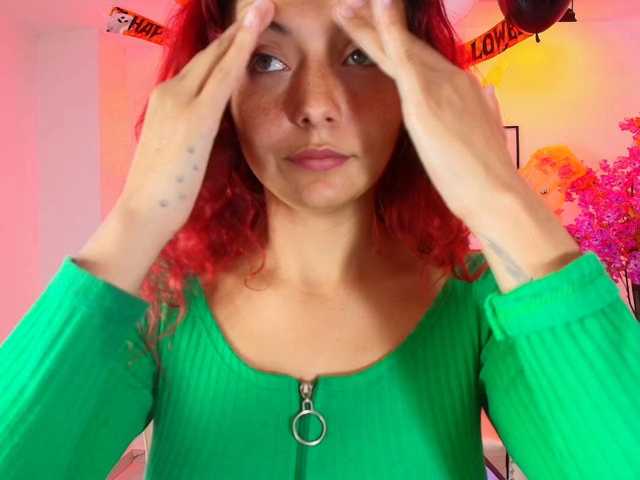 Lila-monroe live cam preview