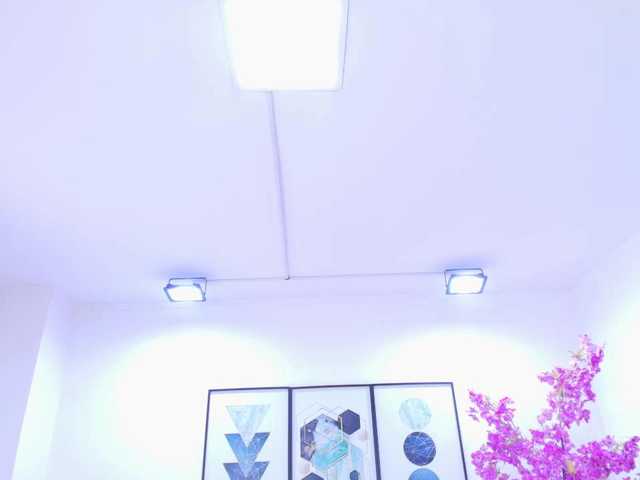 Lila-monroe live cam on BongaCams
