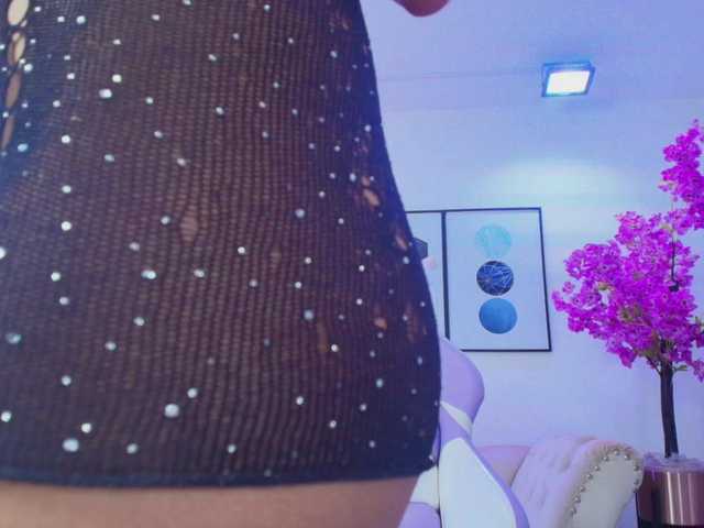 Lila-monroe live cam on BongaCams