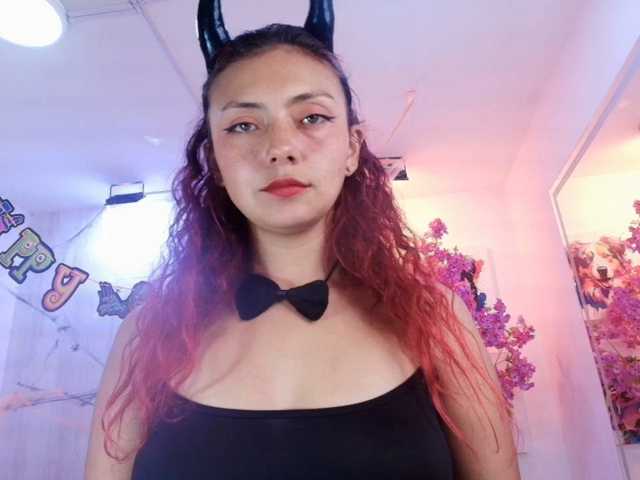 Lila-monroe live cam on BongaCams