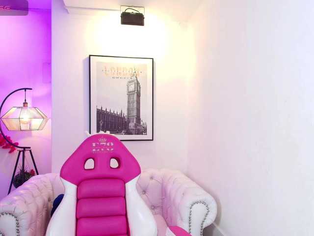 Lila-monroe live cam on BongaCams