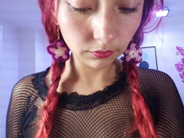 Lila-monroe live cam on BongaCams