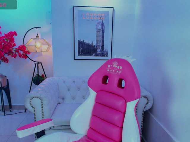 Lila-monroe live cam on BongaCams