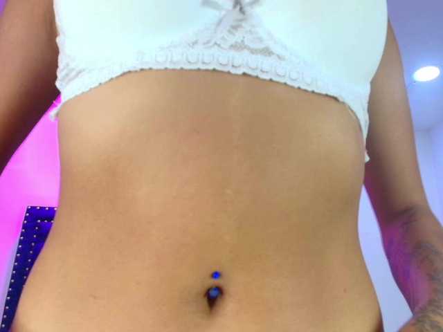 Lila-monroe live cam on BongaCams