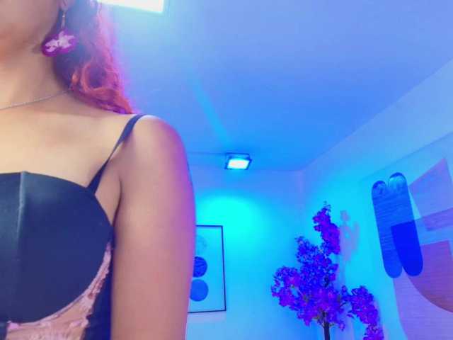 Lila-monroe live webcam show