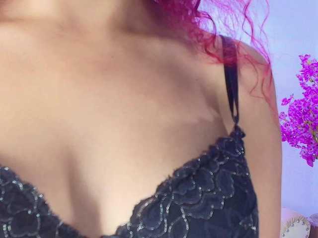 Lila-monroe live cam on BongaCams