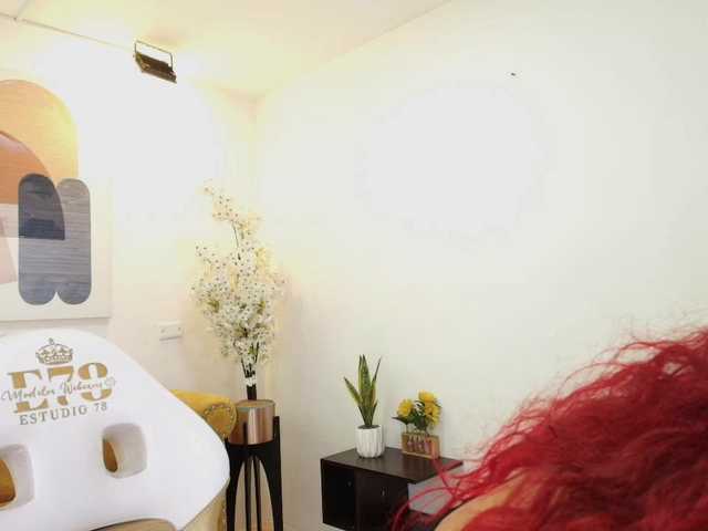 Lila-monroe live cam on BongaCams
