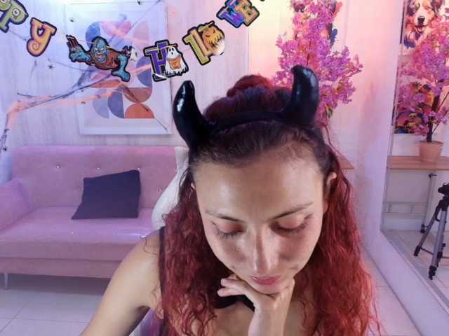 Lila-monroe live cam on BongaCams